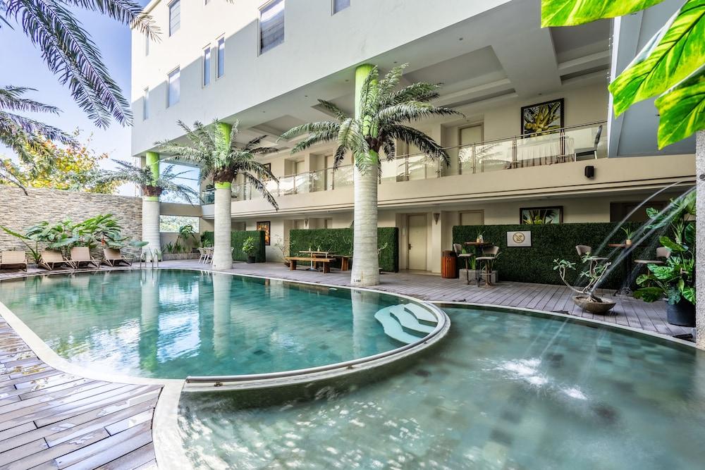 Sun Boutique Hotel Kuta Lombok Buitenkant foto